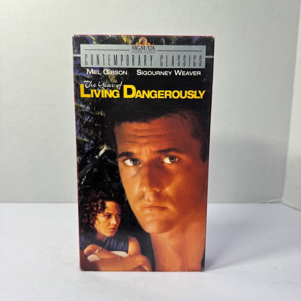 The Year of Living Dangerously VHS Mel Gibson Sigourney Weaver 1983‎ PG Vintage